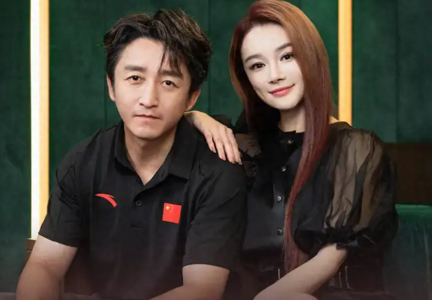 中國(guó)企業(yè)家鄒市明夫婦.png 中國(guó)企業(yè)家鄒市明夫婦.png