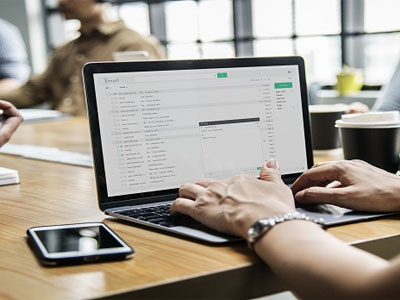 企業(yè)年報