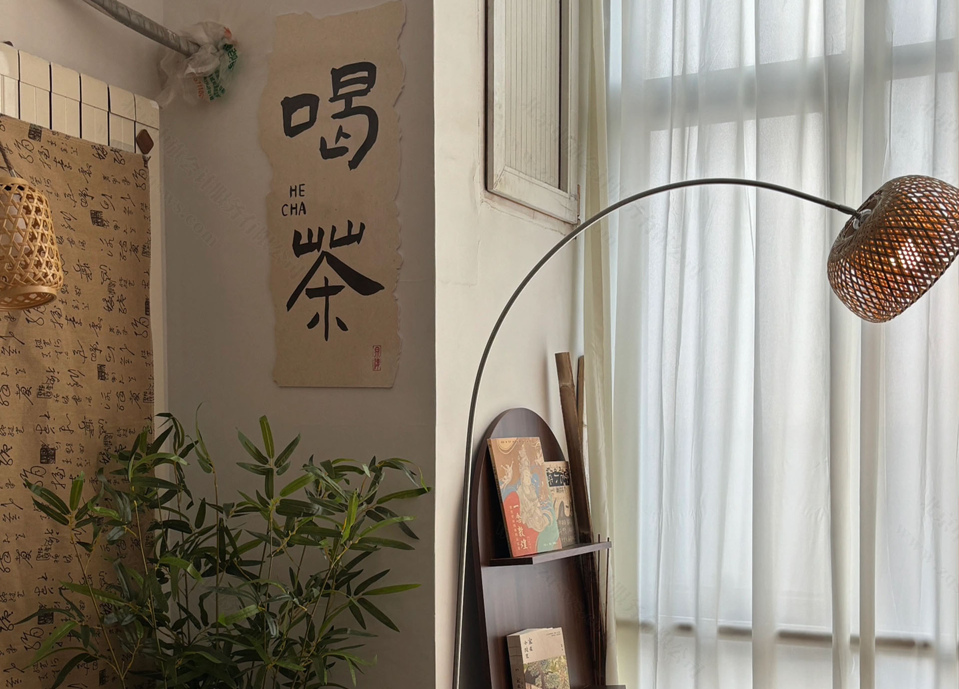 閑下來(lái)我們都喜歡聚到他家來(lái)喝茶閑聊.jpg 閑下來(lái)我們都喜歡聚到他家來(lái)喝茶閑聊.jpg