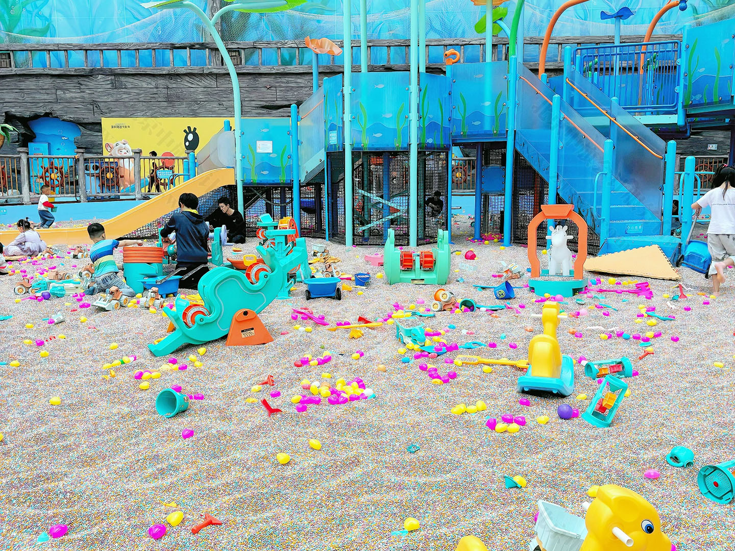 兒童樂(lè)園.jpg 兒童樂(lè)園.jpg