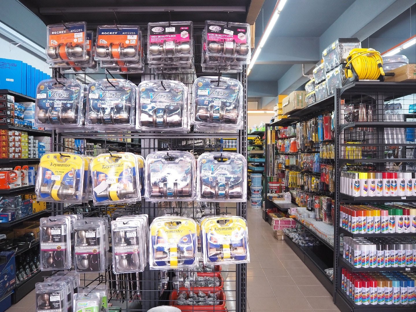我們樓下的五金店.jpg 我們樓下的五金店.jpg