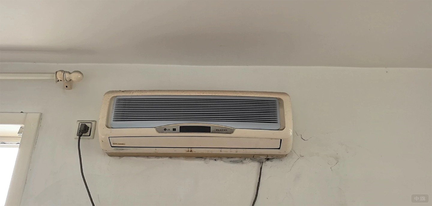 廢舊空調(diào).jpg 廢舊空調(diào).jpg