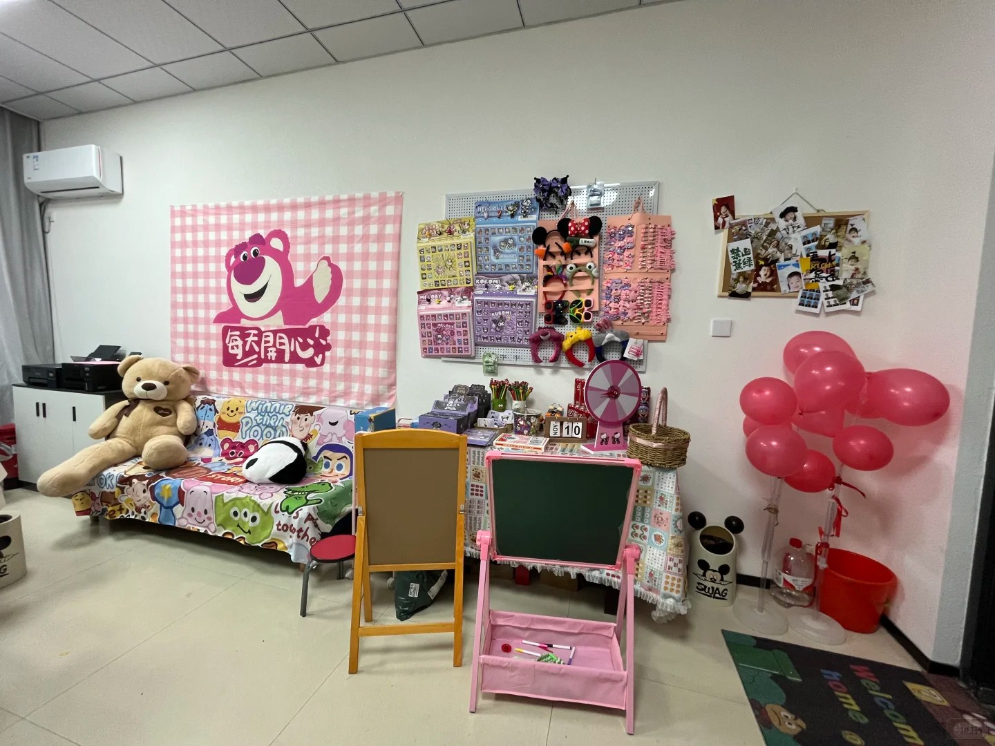 社區(qū)里的照相館.jpg 社區(qū)里的照相館.jpg